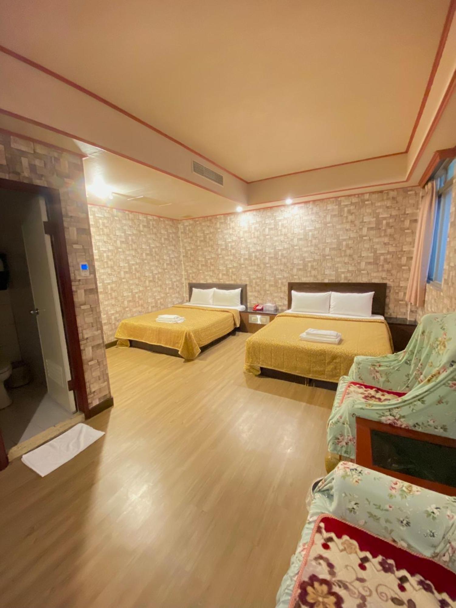 Hotel Lee-Chan Taipei Exterior photo